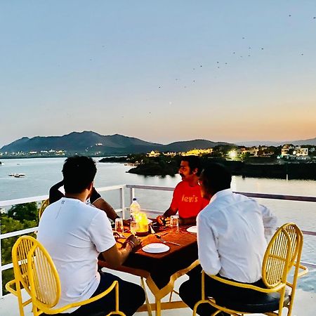 Hotel Jaydurg A Lake Retreat - A Lakeside Hotel - Lakeview Rooftop Cafe - Swimming Pool Udaipur Esterno foto